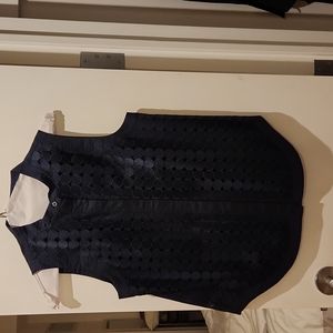 Banana Republic navy sleeveless buttondown. Size Small